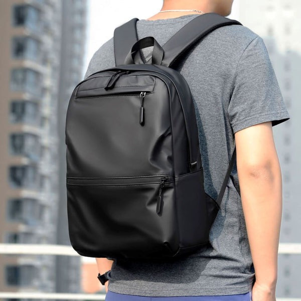 Mochila Masculina Minimalista Impermeável de Alta Capacidade - UrbanEdge Usedleon